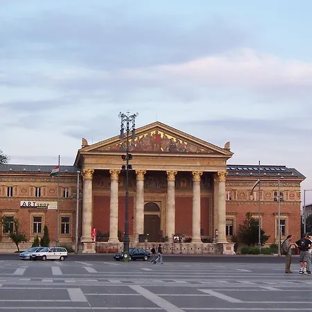 Adam's Apartment&free Parking