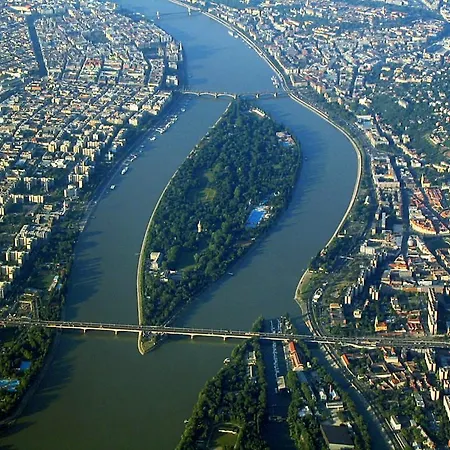 Adam's And Free Parking